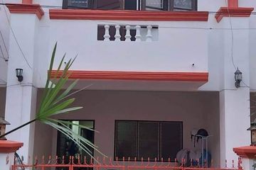 3 Bedroom Townhouse for sale in Wat Ket, Chiang Mai