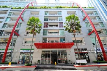 1 Bedroom Condo for sale in Khlong Toei Nuea, Bangkok near BTS Nana