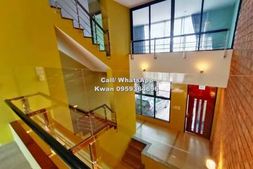 4 Bedroom Townhouse for sale in Phra Khanong Nuea, Bangkok near BTS Phra Khanong