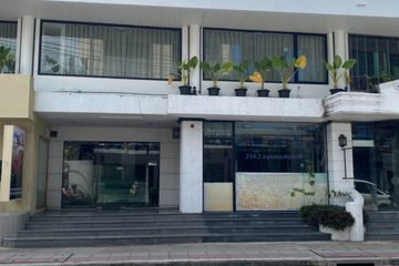 Commercial for rent in Khlong Tan Nuea, Bangkok near MRT Sukhumvit