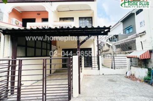 2 Bedroom Townhouse for sale in Khlong Thanon, Bangkok near BTS Saphan Mai