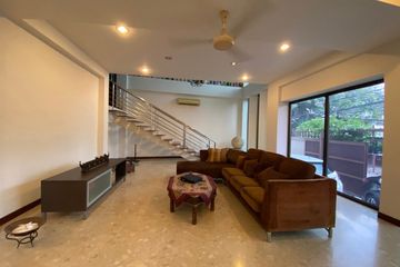 4 Bedroom House for sale in Phra Khanong Nuea, Bangkok