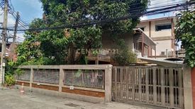 5 Bedroom Townhouse for Sale or Rent in Khlong Tan Nuea, Bangkok