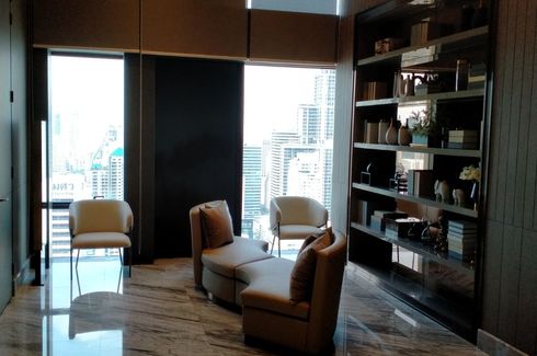 1 Bedroom Condo for sale in The Esse at Singha Complex, Bang Kapi, Bangkok near MRT Phetchaburi