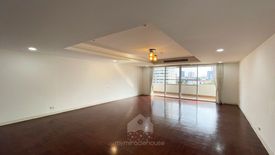 3 Bedroom Condo for rent in Oriental Towers, Khlong Tan Nuea, Bangkok near BTS Thong Lo