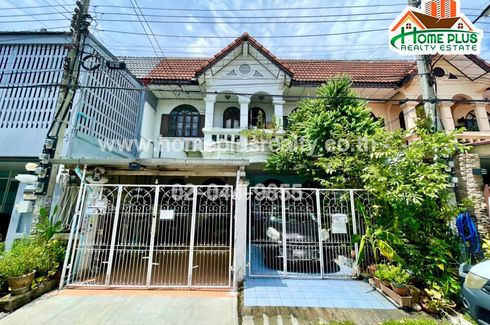 3 Bedroom Townhouse for sale in Tha Raeng, Bangkok