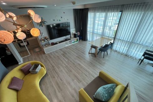 3 Bedroom Condo for rent in The Room Sukhumvit 21, Khlong Toei Nuea, Bangkok near MRT Sukhumvit