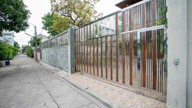 3 Bedroom House for sale in Sam Sen Nok, Bangkok