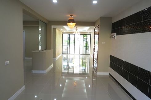 3 Bedroom Condo for sale in Suan Luang, Bangkok