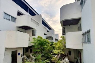 5 Bedroom Townhouse for rent in Thung Wat Don, Bangkok near BTS Surasak