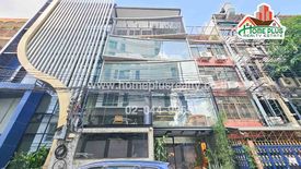 Commercial for sale in Silom, Bangkok near BTS Surasak