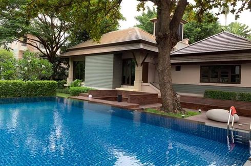 5 Bedroom House for sale in Khlong Tan Nuea, Bangkok