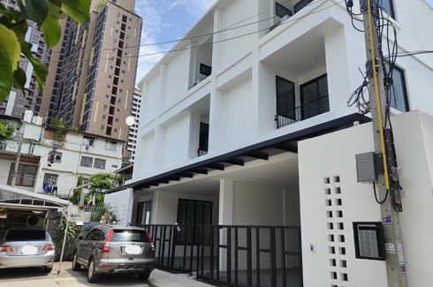 5 Bedroom Townhouse for rent in Khlong Tan, Bangkok near BTS Thong Lo