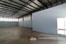 Warehouse / Factory for rent in Dokmai, Bangkok