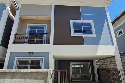 3 Bedroom Townhouse for sale in Nong Prue, Chonburi