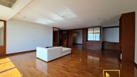 3 Bedroom Apartment for rent in Queen's Park View, Khlong Tan, Bangkok near BTS Phrom Phong