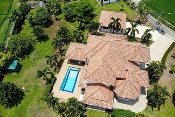 4 Bedroom Villa for sale in Nong Han, Chiang Mai