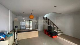 3 Bedroom Townhouse for Sale or Rent in Sam Sen Nok, Bangkok near MRT Chok Chai 4