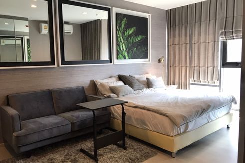 1 Bedroom Condo for sale in Rhythm Sukhumvit 36 - 38, Phra Khanong, Bangkok near BTS Thong Lo