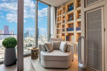 2 Bedroom Condo for sale in Kraam Sukhumvit 26, Khlong Tan, Bangkok near BTS Phrom Phong
