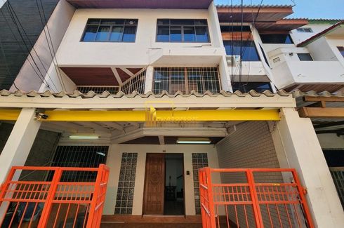 5 Bedroom Townhouse for rent in Khlong Tan Nuea, Bangkok near BTS Thong Lo