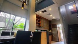 3 Bedroom Townhouse for sale in Villa 49 Townhouse, Khlong Tan Nuea, Bangkok near BTS Thong Lo