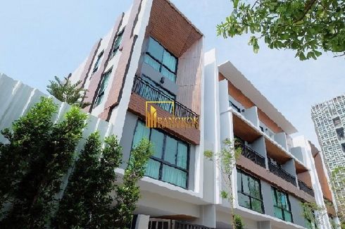 3 Bedroom Townhouse for rent in Thung Maha Mek, Bangkok near BTS Sala Daeng