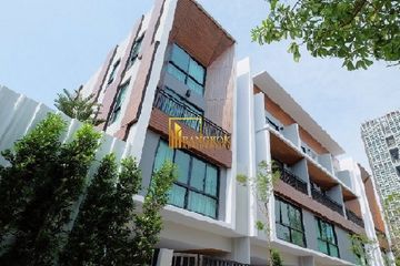 3 Bedroom Townhouse for rent in Thung Maha Mek, Bangkok near BTS Sala Daeng