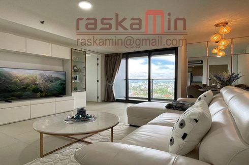 2 Bedroom Condo for sale in Zire Wongamat, Na Kluea, Chonburi