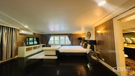 5 Bedroom House for sale in Khlong Tan Nuea, Bangkok near Airport Rail Link Ramkhamhaeng