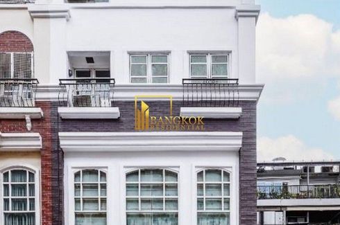 3 Bedroom Townhouse for rent in Khlong Tan, Bangkok