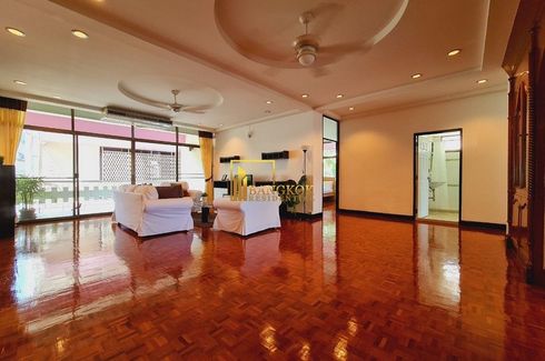 3 Bedroom Apartment for rent in Swasdi Mansion, Khlong Toei Nuea, Bangkok near MRT Sukhumvit