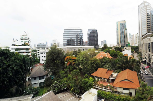 Land for sale in Lumpini, Bangkok near BTS Ploen Chit