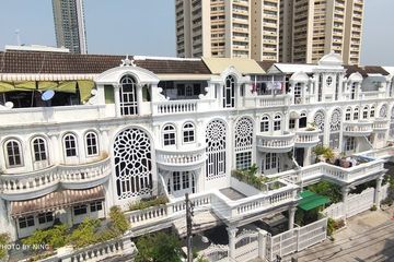 4 Bedroom Townhouse for rent in Ekkamai Villas, Khlong Tan Nuea, Bangkok near BTS Ekkamai