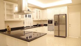 5 Bedroom House for rent in Khlong Toei, Bangkok near BTS Nana