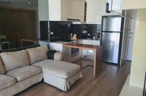 2 Bedroom Condo for rent in Sathorn House, Silom, Bangkok near BTS Surasak