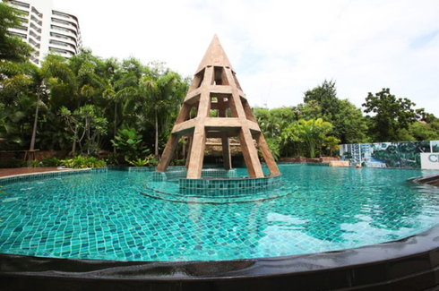 1 Bedroom Condo for Sale or Rent in Club Royal, Na Kluea, Chonburi