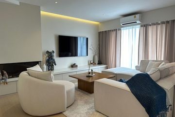 3 Bedroom Condo for rent in Khlong Tan Nuea, Bangkok