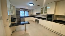 3 Bedroom Serviced Apartment for rent in Khlong Tan, Bangkok near BTS Phrom Phong