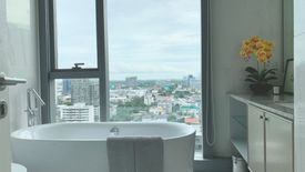 2 Bedroom Condo for sale in Kraam Sukhumvit 26, Khlong Tan, Bangkok near BTS Phrom Phong