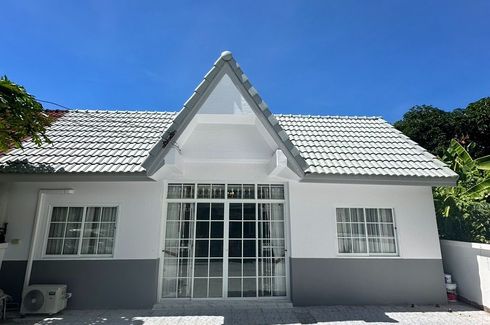 3 Bedroom House for sale in Na Kluea, Chonburi