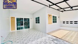 2 Bedroom Townhouse for sale in Surasak, Chonburi