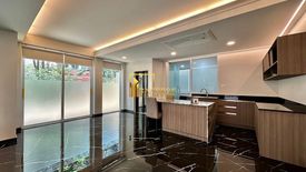 4 Bedroom Townhouse for rent in Baan Klangkrung Thonglor, Khlong Tan Nuea, Bangkok near BTS Thong Lo