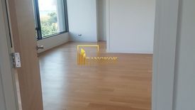 3 Bedroom Condo for sale in Sindhorn Residence, Langsuan, Bangkok near BTS Ploen Chit