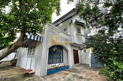 3 Bedroom House for rent in Khlong Ton Sai, Bangkok near BTS Charoen Nakhon