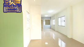 3 Bedroom Townhouse for sale in Surasak, Chonburi