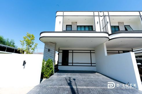 3 Bedroom Townhouse for sale in Nong Prue, Chonburi