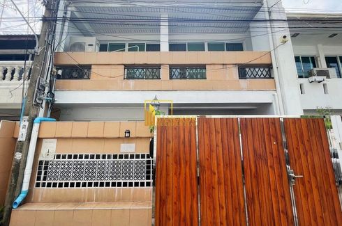 3 Bedroom House for rent in Khlong Tan, Bangkok near BTS Phrom Phong