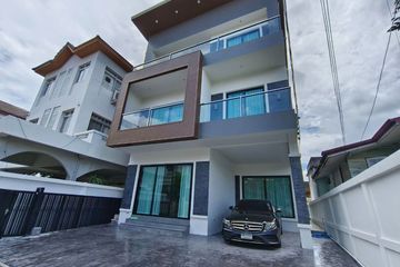 4 Bedroom House for sale in Phra Khanong, Bangkok near BTS On Nut