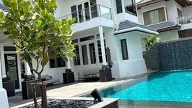 4 Bedroom House for rent in Khlong Tan Nuea, Bangkok